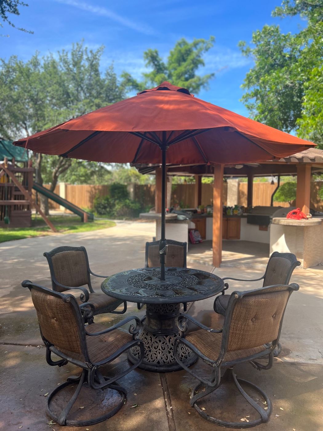 Awesome patio dining set with 5 chairs