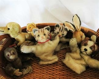 Vintage & antique hand puppets