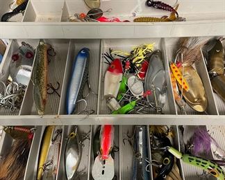 Fishing lures