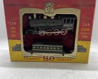 Vintage HO steam locomotive