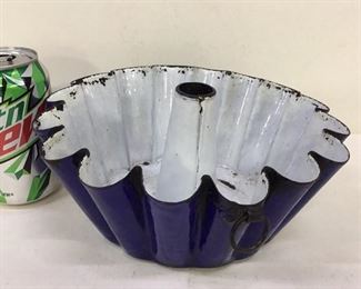 Antique Porcelain Cake Pan