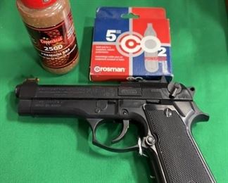 Daisy- "Powerline" BB Pistol &  Accessories