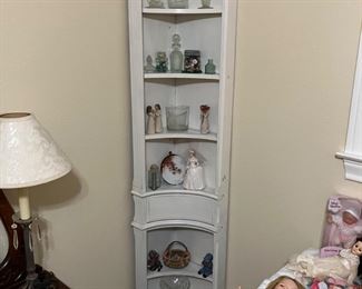 Corner shelf and decor. 