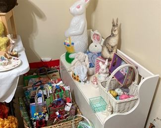 Don Featherstone Easter Rabbit blow mold and other Easter decor. 