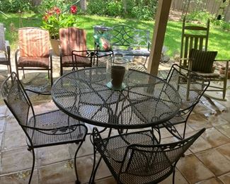 Each set has 4 chairs