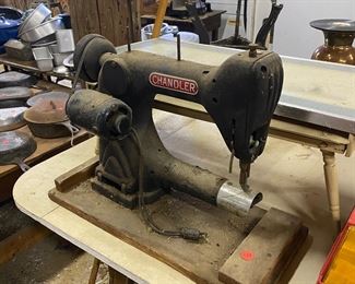 S39 - Chandler Heavy Duty Sewing Machine