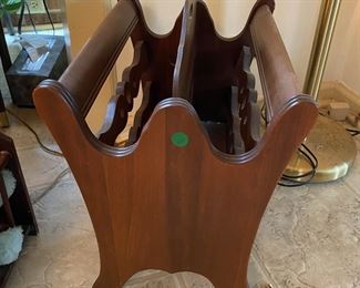 H85 - $20 wooden magazine rack. 