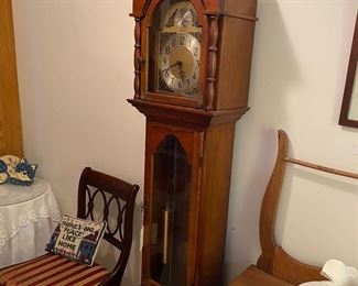 H133 - grandmother clock $30
