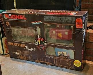 Lionel, Frontier Freight train set