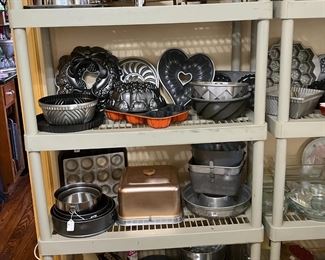 Bakeware, including several bundt pans (Nordic Ware and others)