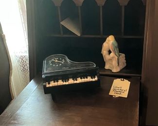 Small secretary
