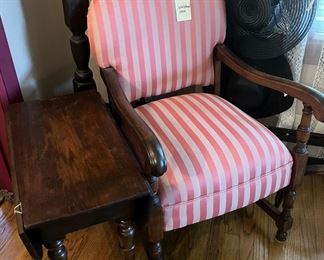 Small drop leaf table