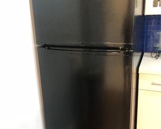 Magic Chef Refrigerator 