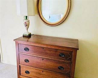 Vintage/Antique Georgian chest of drawers