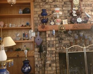 lights and figurines