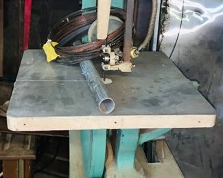 HESTON & ANDERSON CAST IRON BAND SAW FREE STANDING $300.00