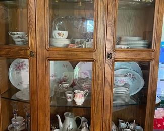 Tea sets, teacups and other china.
