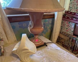 Darling swan lamp all original 