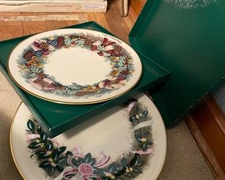 Lenox Wreath collectible plates