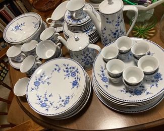 Selfmann • Bavarian • China • W. German • $330 set (50pcs)