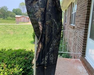 Frogg Toggs • $49.50