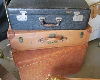 Vintage/antique suitcases
