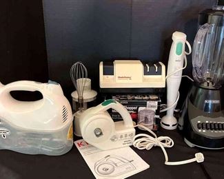 "Charming Cottage" in Evans, GA Starts Closing 8pm Wed 5/31. Pickup is Thu 6/1 from 2-6p. Please click here to see more photos, descriptions, and current bids:&nbsp;https://ctbids.com/estate-sale/22094