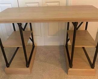 "Woodside Wonders on Winged Elm" in Aiken, SC Starts Closing Thu 6/1 at 8pm. Pickup is Fri 6/2 2-6pm. Please click here to see more photos, descriptions, and current bids:&nbsp;https://ctbids.com/estate-sale/22037