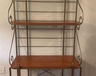 "Woodside Wonders on Winged Elm" in Aiken, SC Starts Closing Thu 6/1 at 8pm. Pickup is Fri 6/2 2-6pm. Please click here to see more photos, descriptions, and current bids:&nbsp;https://ctbids.com/estate-sale/22037