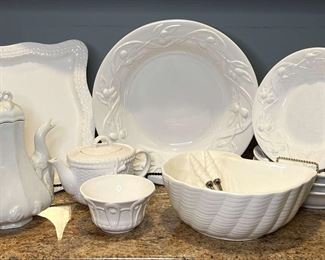 "Woodside Wonders on Winged Elm" in Aiken, SC Starts Closing Thu 6/1 at 8pm. Pickup is Fri 6/2 2-6pm. Please click here to see more photos, descriptions, and current bids:&nbsp;https://ctbids.com/estate-sale/22037