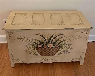 "Woodside Wonders on Winged Elm" in Aiken, SC Starts Closing Thu 6/1 at 8pm. Pickup is Fri 6/2 2-6pm. Please click here to see more photos, descriptions, and current bids:&nbsp;https://ctbids.com/estate-sale/22037