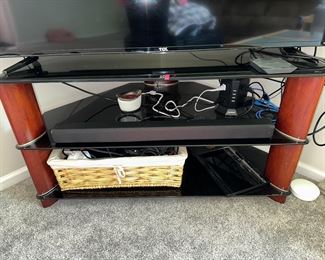 Corner glass and wood media console