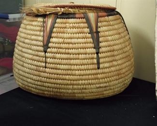 woven basket with lid