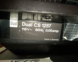 Dual CS 1257 Turntable