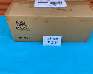 LOT ONE - MASTER REPLICAS ST-103N 