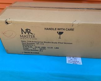 LOT TWO - MASTER REPLICAS ST-113 