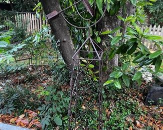Weather Vane Garden Decor / www.contemporarycurrent.com / Whimsical In White Rock Lake