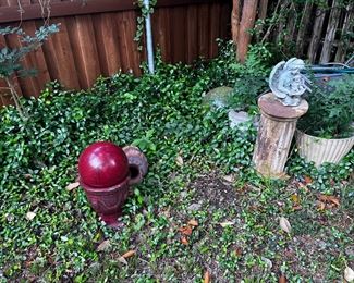 Garden Decor / www.contemporarycurrent.com / Whimsical In White Rock Lake