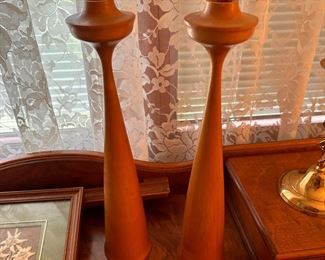 Turned candlesticks danish