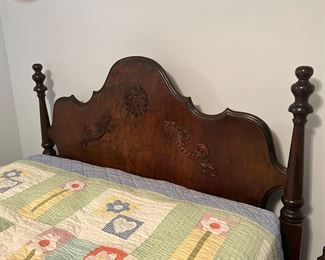Full vintage bed.. excellent dealt mattress..