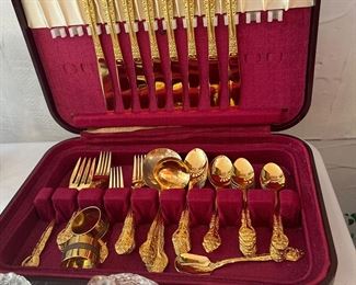 Large Vintage silverware.. Awesome.