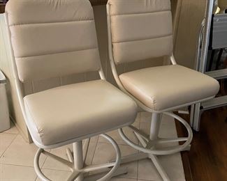 Pair of Bar Stools, great condition!