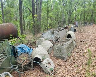 Igloo style dog kennels