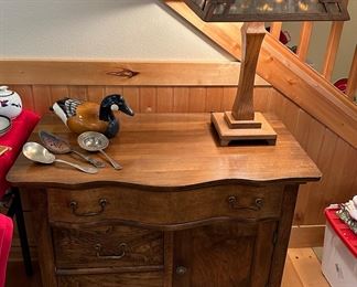 Mission oak stain glass lamp