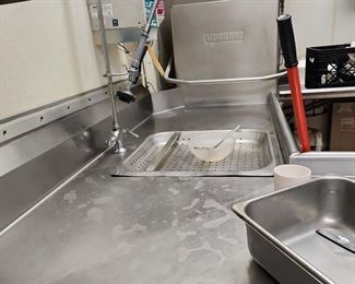 dish wash station