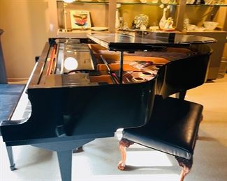 $2,200
WM KNABE & CO. EBONY POLISHED BABY GRAND PIANO
Model 610
58”W x 75”L x 39”H