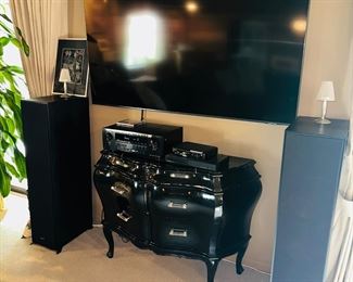 $100 ANTIQUE STYLE BLACK DRESSER