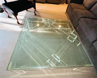 $500
VINTAGE LUCITE CONTEMPORARY COFFEE TABLE WITH HEAVY GLASS TOP
45”L x 45”W x 16”H