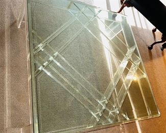 $500
VINTAGE LUCITE CONTEMPORARY COFFEE TABLE WITH HEAVY GLASS TOP
45”L x 45”W x 16”H