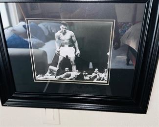 FRAMED PHOTO